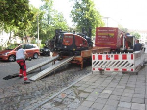 Verladen einer Bohrmaschine